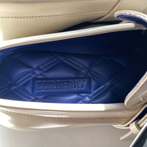 Burberry Men’s Shield Leather Loafer Soap Size EU 40 NEW IN BOX - Picture 9 of 11